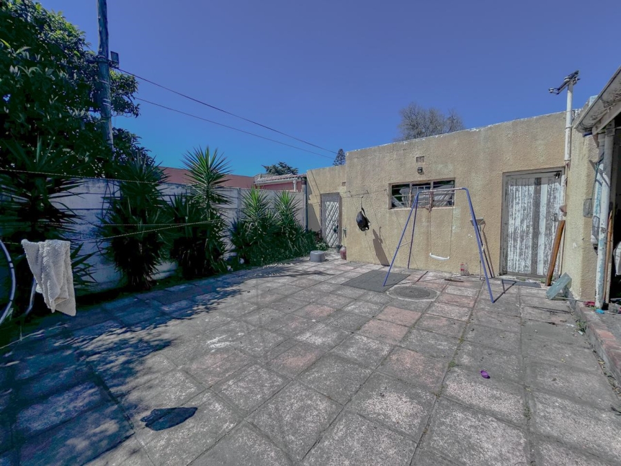 3 Bedroom Property for Sale in Thornton Western Cape